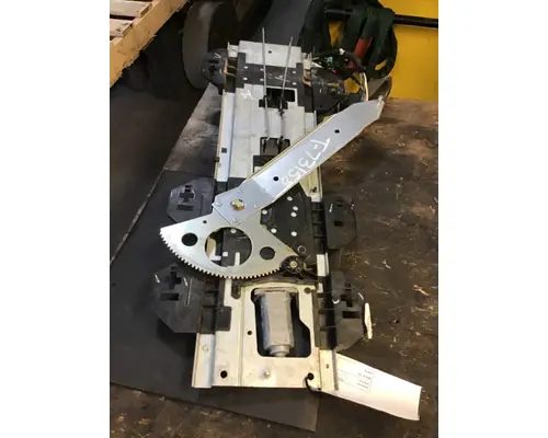 INTERNATIONAL HX Door Window Regulator, Front
