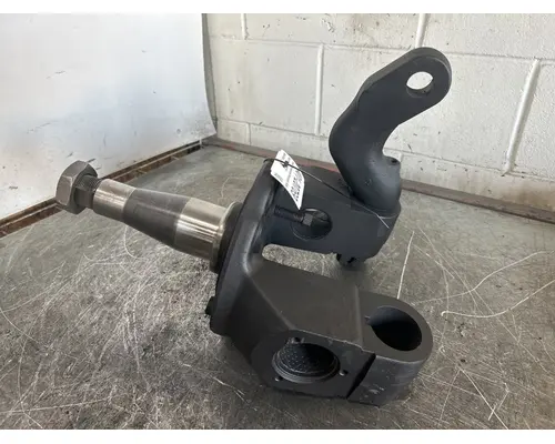 INTERNATIONAL I-140 Spindle  Knuckle, Front