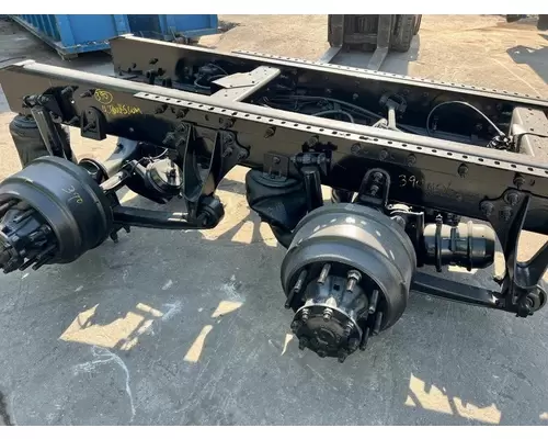 INTERNATIONAL IROS SUSPENSION Cutoff Assembly (Complete With Axles)