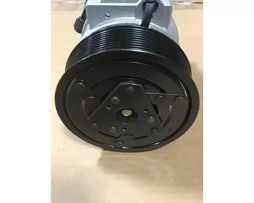 INTERNATIONAL International  Air Conditioner Compressor