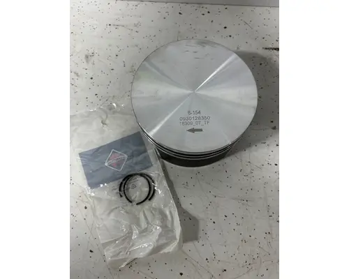 INTERNATIONAL International  Piston