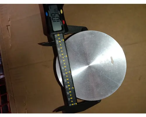 INTERNATIONAL International  Piston