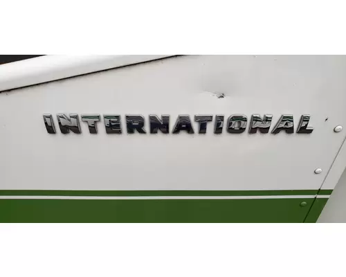 INTERNATIONAL L9327 Cab