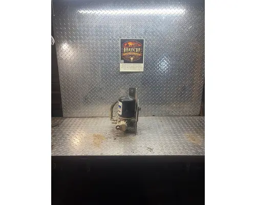 INTERNATIONAL L9427 Air Drier