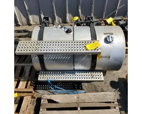 INTERNATIONAL LA617 Fuel Tank