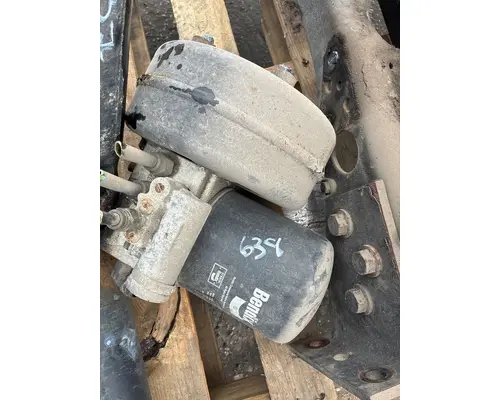 INTERNATIONAL LF627 Air Drier