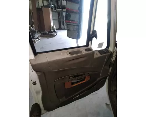 INTERNATIONAL LF627 Cab