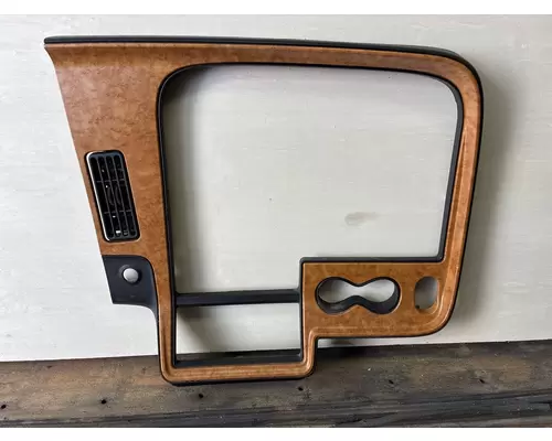 INTERNATIONAL LF627 Dash Panel
