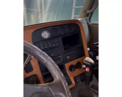 INTERNATIONAL LF627 Dash Panel