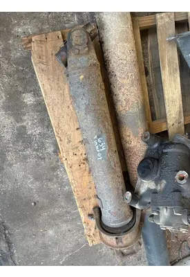 INTERNATIONAL LF627 Drive Shaft, Front
