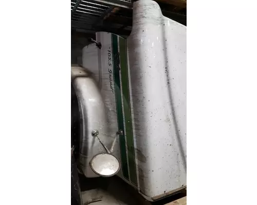INTERNATIONAL LF627 Hood