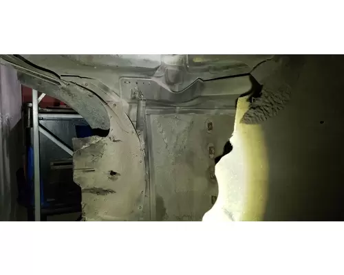 INTERNATIONAL LF627 Hood