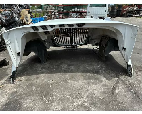 INTERNATIONAL LF627 Hood