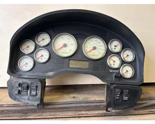 INTERNATIONAL LF627 Instrument Cluster