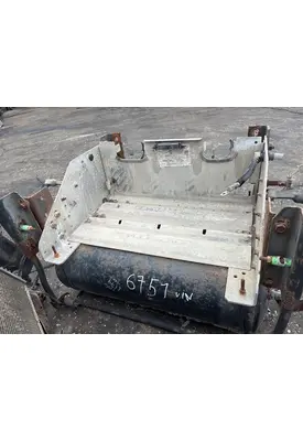 INTERNATIONAL LF687 Battery Box
