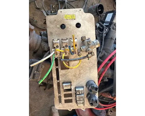 INTERNATIONAL LF687 Dash Panel