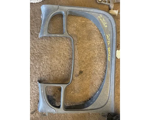 INTERNATIONAL LF687 Instrument Cluster
