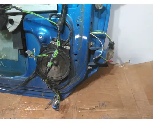 INTERNATIONAL LONESTAR 2009-2017 DOOR ASSEMBLY, FRONT