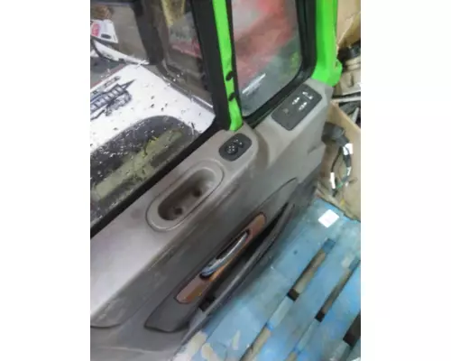 INTERNATIONAL LONESTAR 2009-2017 DOOR ASSEMBLY, FRONT
