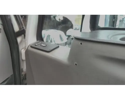 INTERNATIONAL LONESTAR 2009-2017 DOOR ASSEMBLY, FRONT