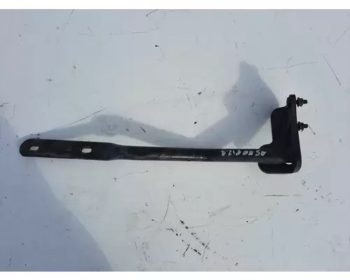 INTERNATIONAL LONESTAR AIR CLEANER BRACKET