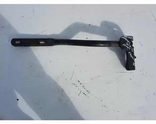 INTERNATIONAL LONESTAR AIR CLEANER BRACKET