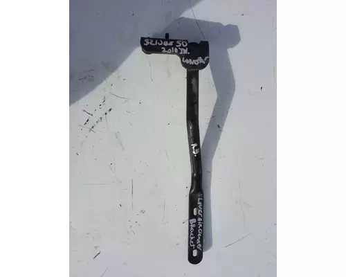 INTERNATIONAL LONESTAR AIR CLEANER BRACKET