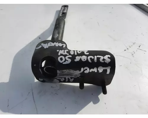INTERNATIONAL LONESTAR AIR CLEANER BRACKET