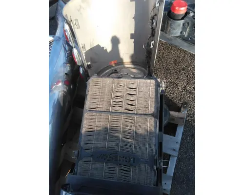 INTERNATIONAL LONESTAR AIR CLEANER