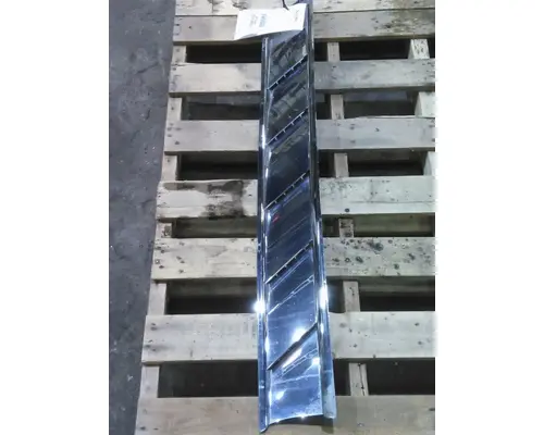 INTERNATIONAL LONESTAR AIR INTAKE LOUVERCOVER