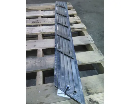 INTERNATIONAL LONESTAR AIR INTAKE LOUVERCOVER