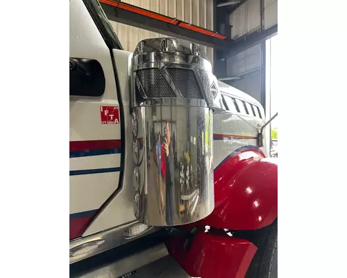 INTERNATIONAL LONESTAR Air Cleaner