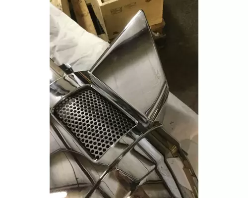 INTERNATIONAL LONESTAR Air Cleaner