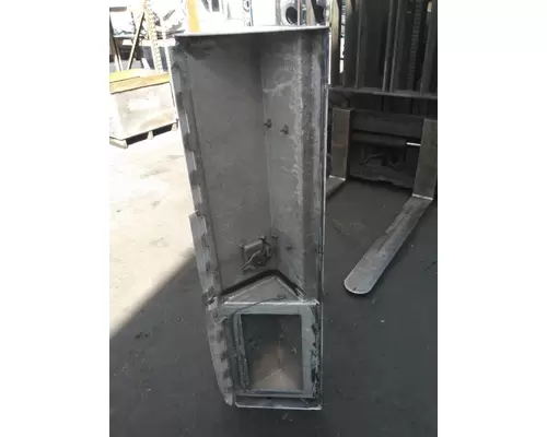 INTERNATIONAL LONESTAR BATTERY BOX