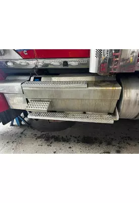 INTERNATIONAL LONESTAR Battery Box