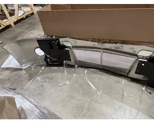 INTERNATIONAL LONESTAR Bumper Assembly, Front