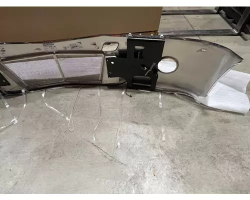 INTERNATIONAL LONESTAR Bumper Assembly, Front