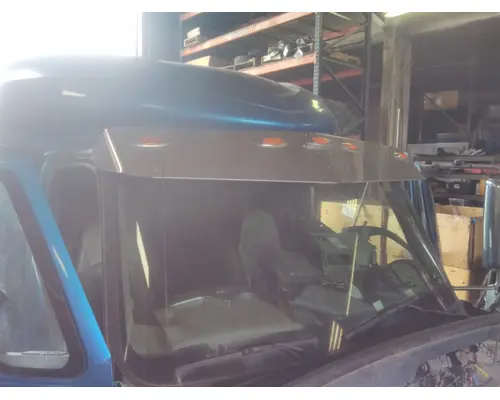 INTERNATIONAL LONESTAR CAB CLIP