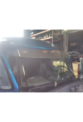 INTERNATIONAL LONESTAR CAB CLIP