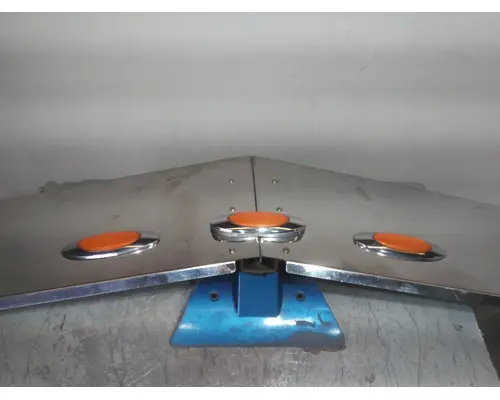 INTERNATIONAL LONESTAR CAB CLIP