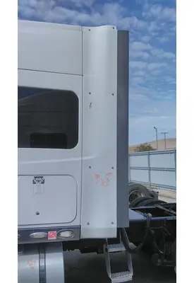 INTERNATIONAL LONESTAR CAB EXTENSION