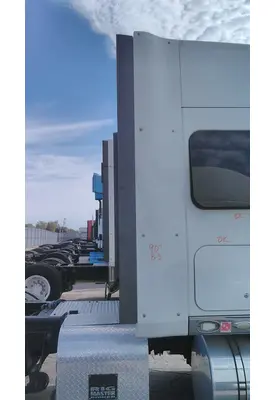 INTERNATIONAL LONESTAR CAB EXTENSION