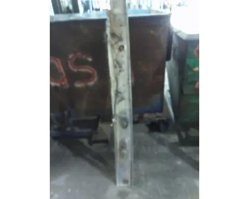 INTERNATIONAL LONESTAR CAB SKIRT FILLER PANEL