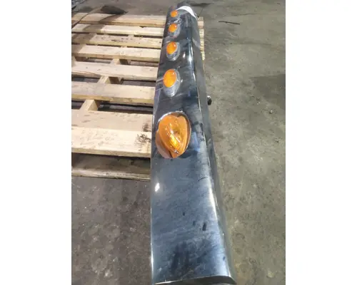 INTERNATIONAL LONESTAR CAB SKIRT FILLER PANEL