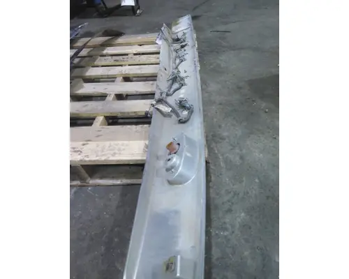 INTERNATIONAL LONESTAR CAB SKIRT FILLER PANEL