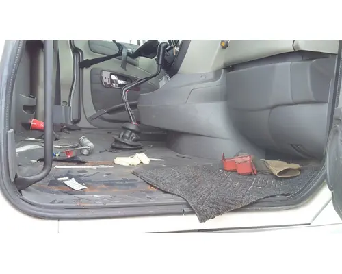 INTERNATIONAL LONESTAR CAB