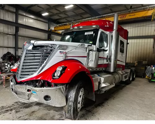 INTERNATIONAL LONESTAR Cab
