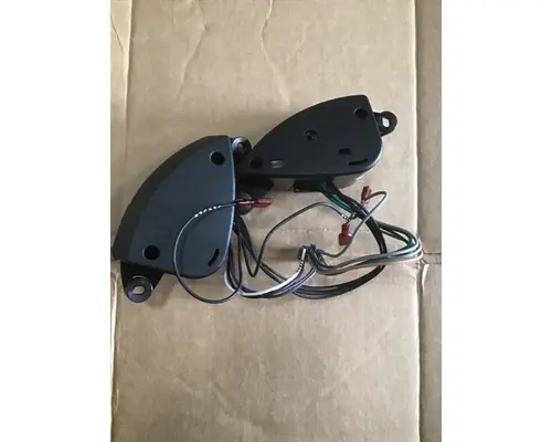INTERNATIONAL LONESTAR Dash  Console Switch