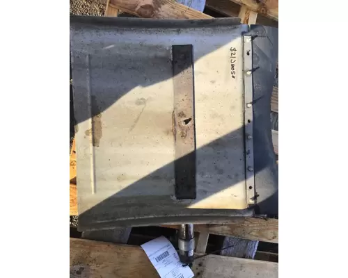 INTERNATIONAL LONESTAR FENDER, QUARTERHALF REAR