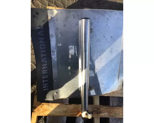 INTERNATIONAL LONESTAR FENDER, QUARTERHALF REAR